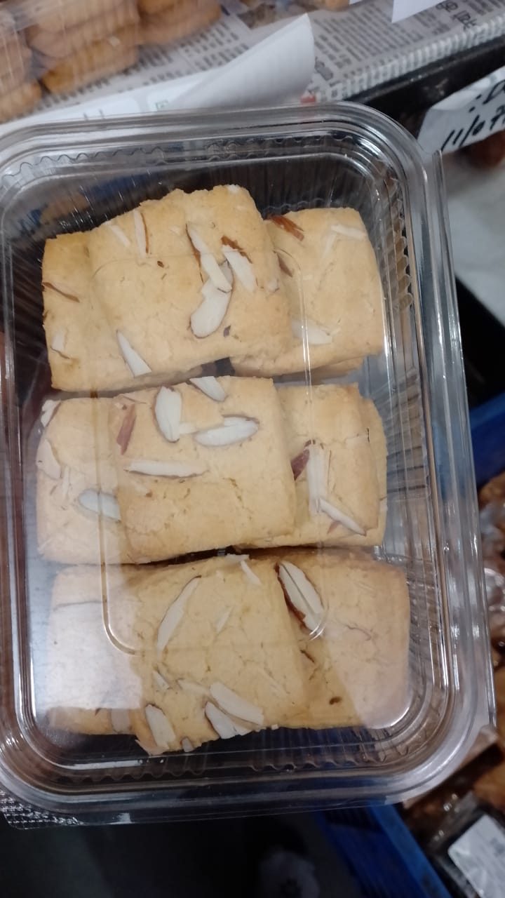 Kaju Biscuit Square Pack